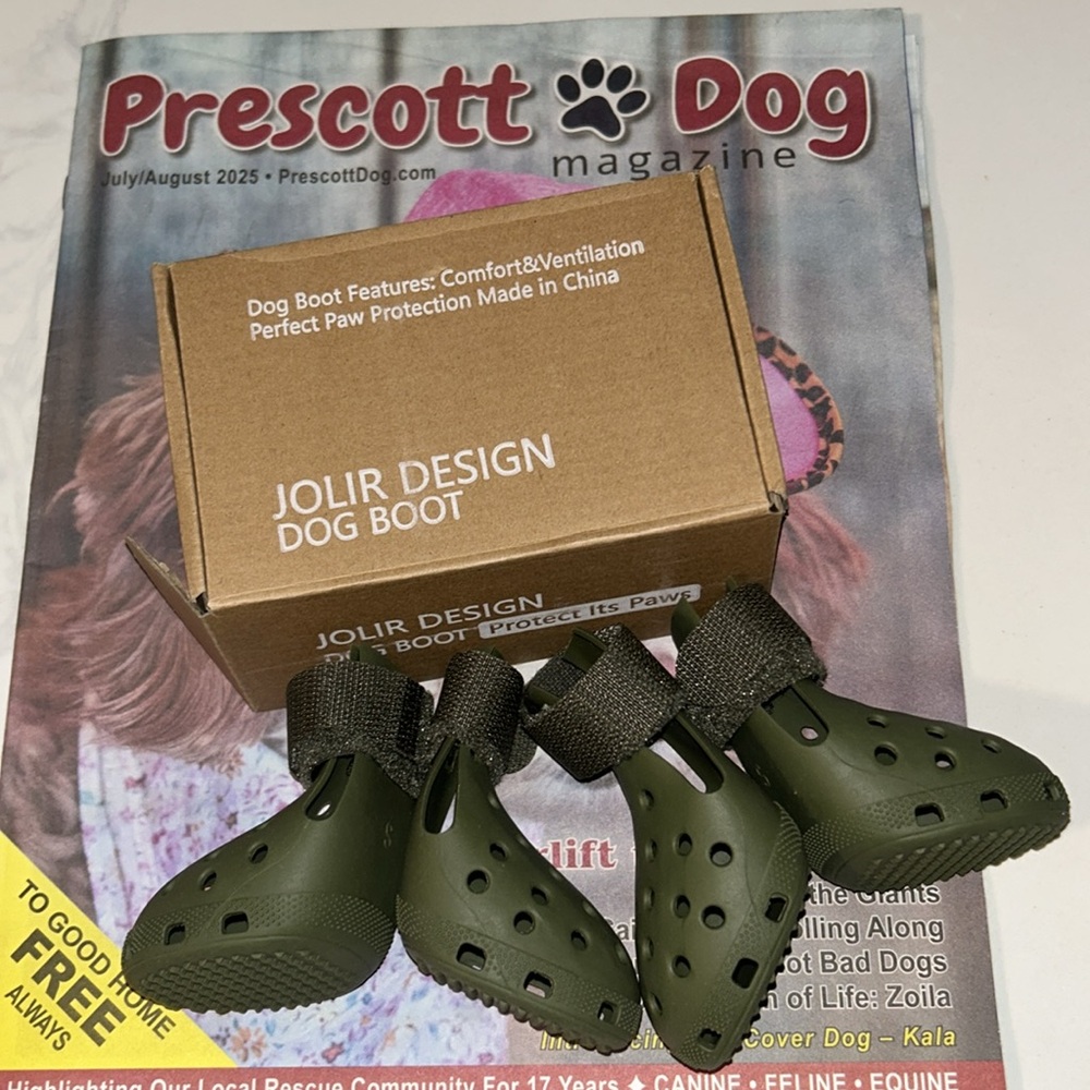 NIB Jolir Design Amazon Croc Style Dog Boots